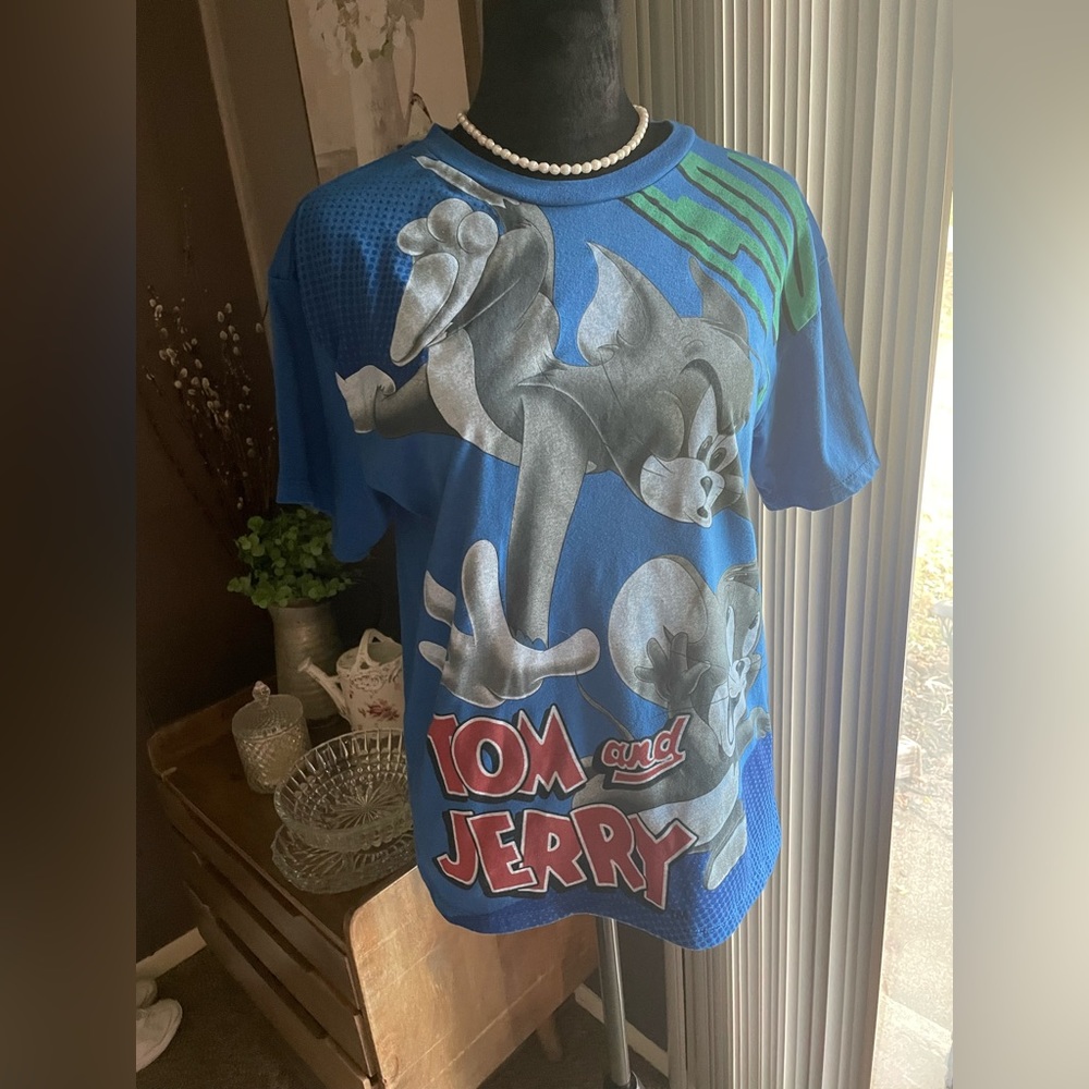Men’s Tom & Jerry Graphic T Cartoon Character Style